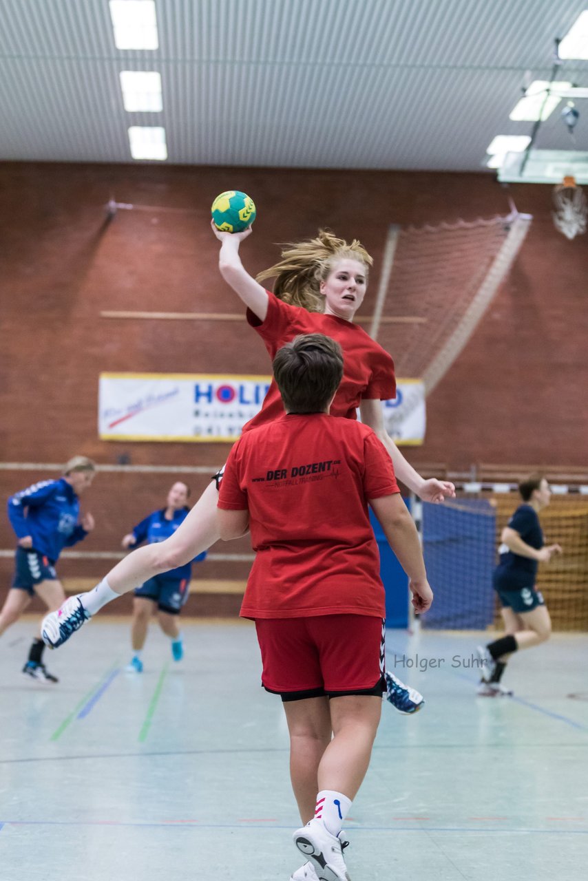 Bild 115 - Frauen Bramstedter TS - TSV Wattenbek 2 : Ergebnis: 20:24